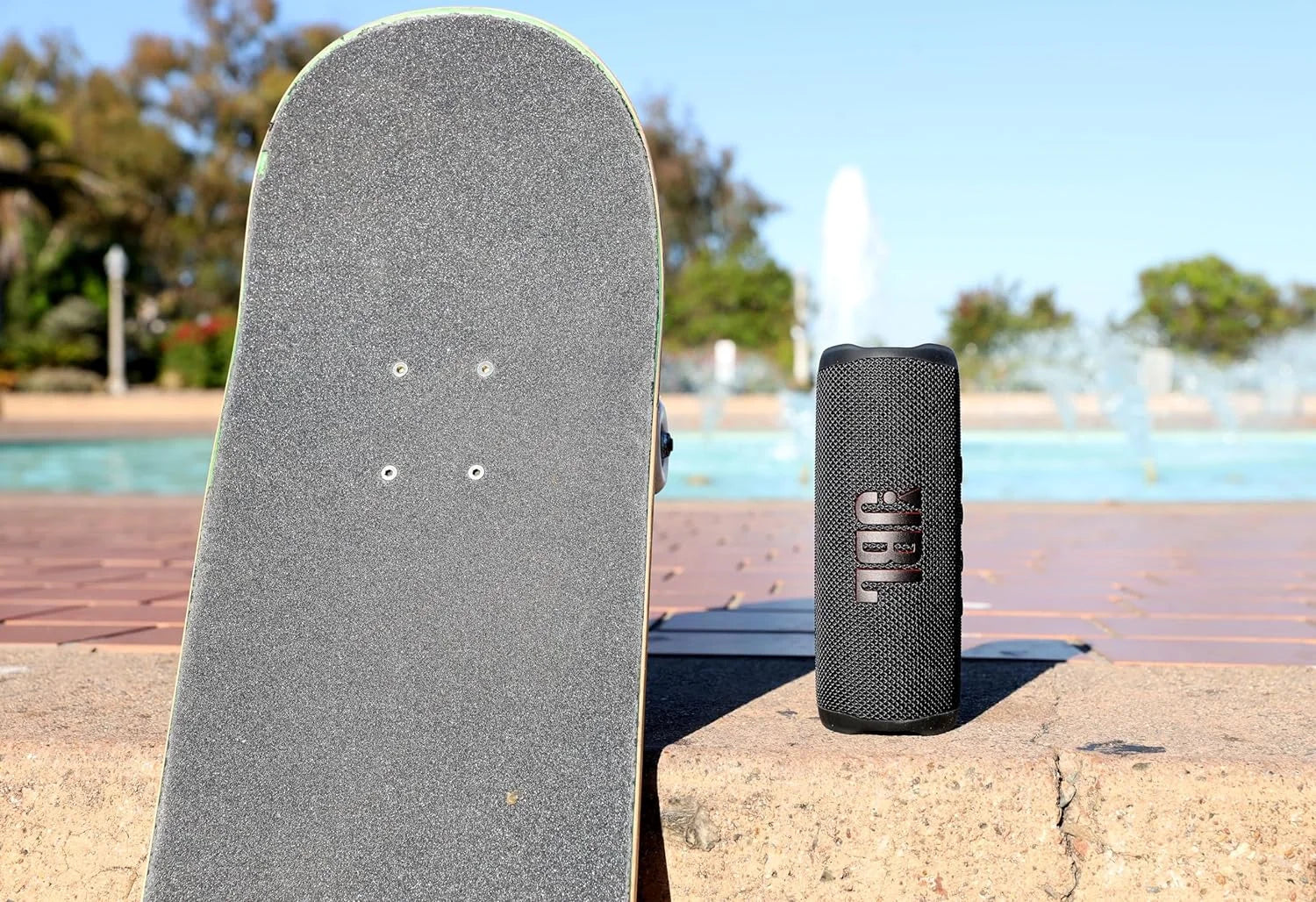 JBL Flip 6 authenticity guaranteed Portable Bluetooth Speaker, Powerful Sound & Deep Bass, IPX7 Waterproof, 12H Playtime, JBL PartyBoost Home Outdoor