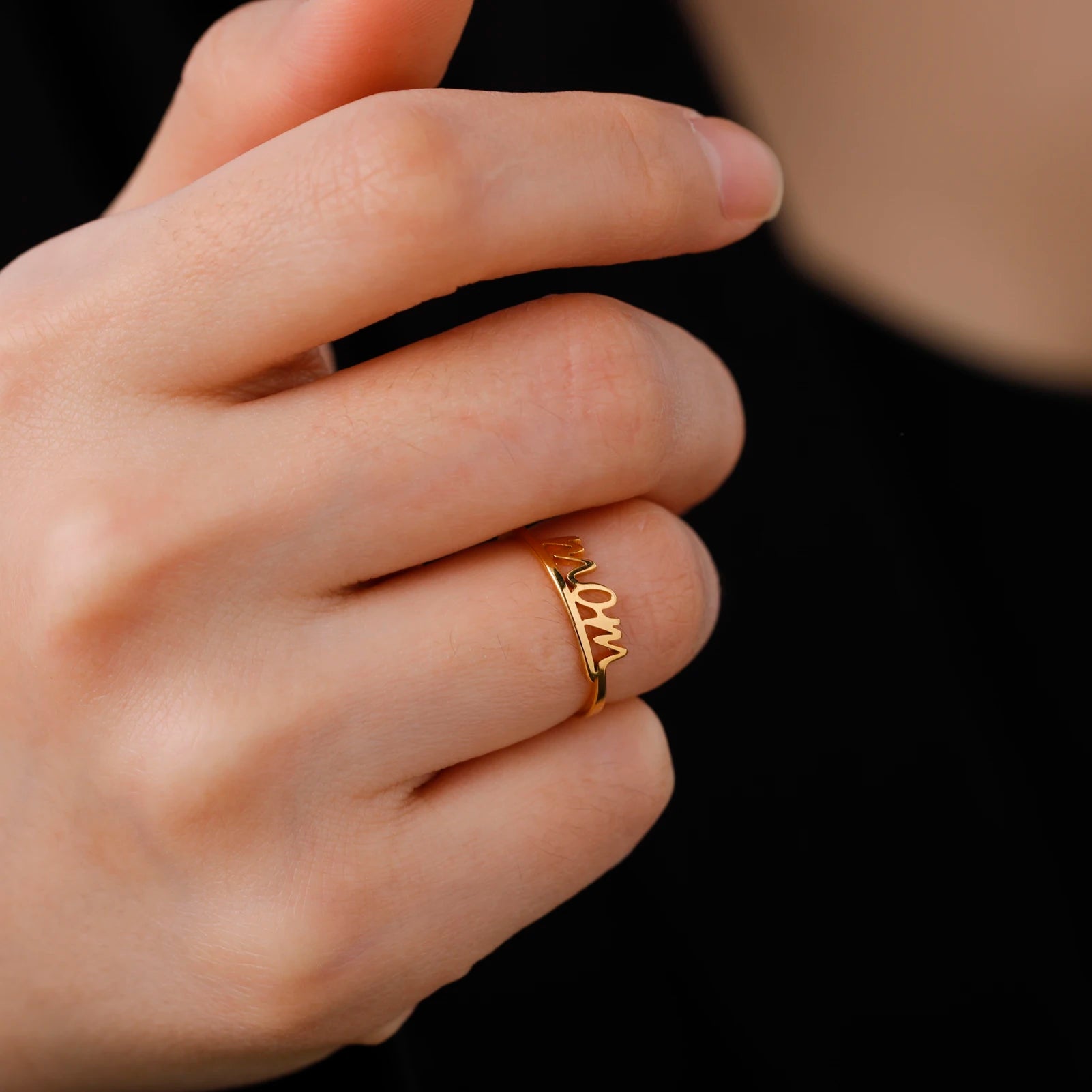 HIPEE New Fashion Gold Plated Glossy MAMA Rings Stainless Steel Letters Ring for Women Men Mom Jewelry Mother's Day Gift
